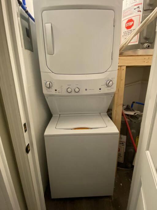 Downtown Albany 1 Bed + Workstation @ Maiden Lane Apartment Bagian luar foto