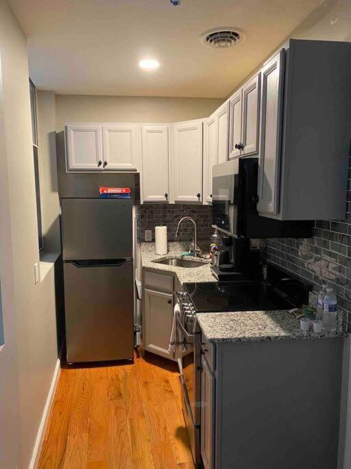 Downtown Albany 1 Bed + Workstation @ Maiden Lane Apartment Bagian luar foto